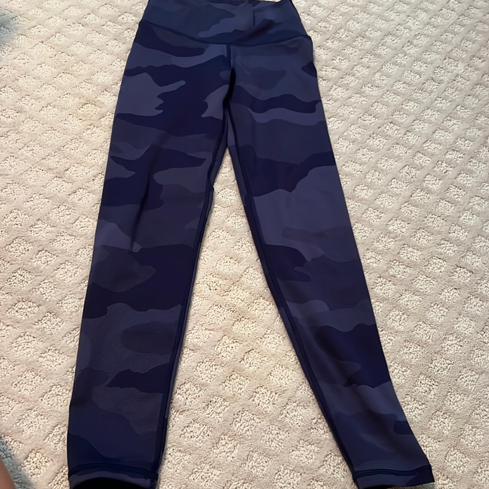 Navy blue aerie camo leggings size small